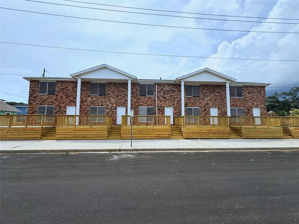711 7th Street #3 Galveston, TX 77550