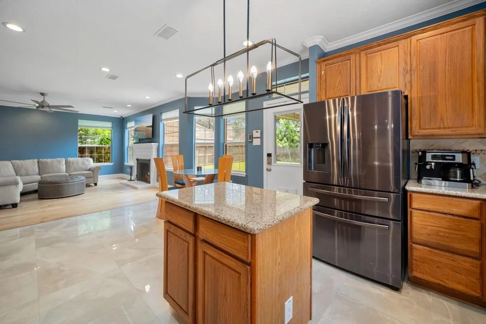 17511 Tall Maple Court Houston, TX 77095