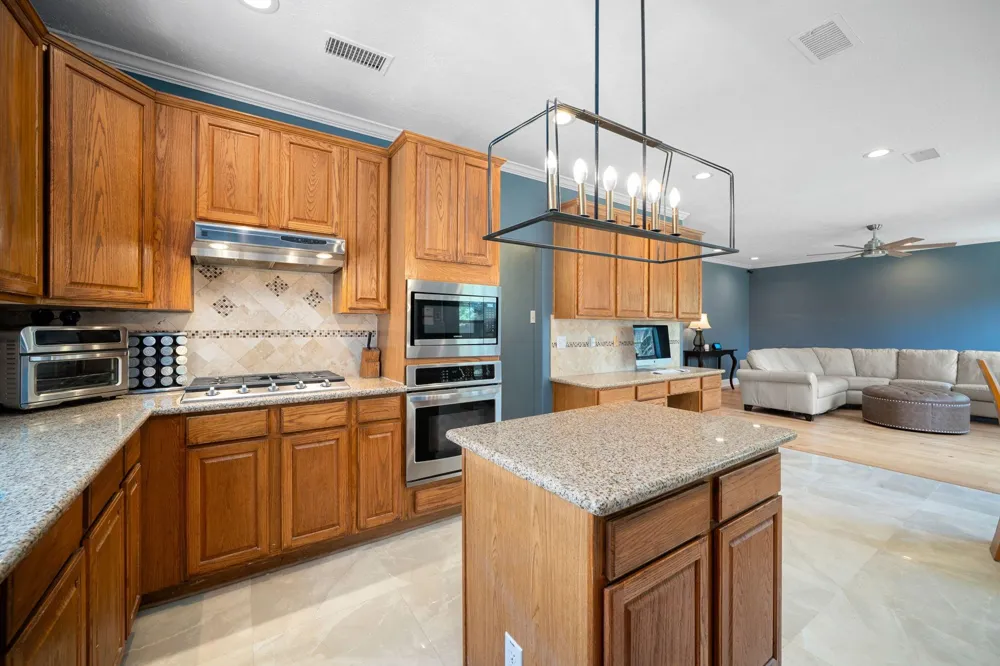17511 Tall Maple Court Houston, TX 77095