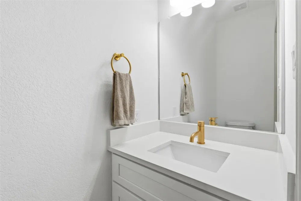 4909 E Meadow Drive Deer Park, TX 77536