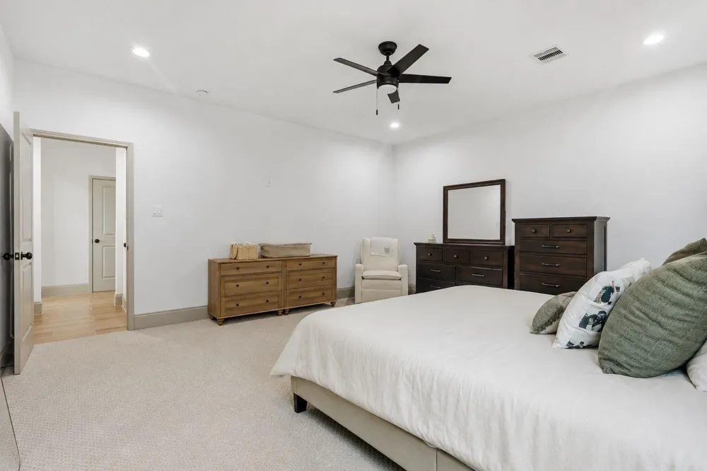 4909 E Meadow Drive Deer Park, TX 77536