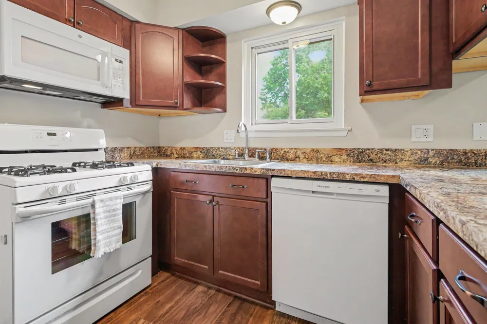 227 Sheffield Drive Saline, MI 48176