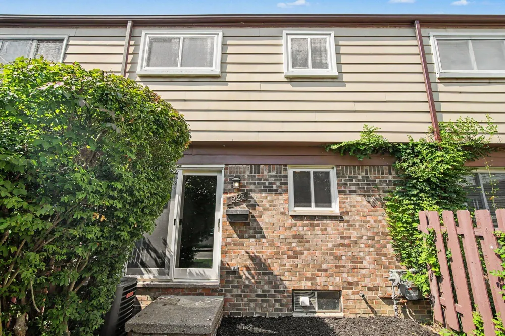 227 Sheffield Drive Saline, MI 48176