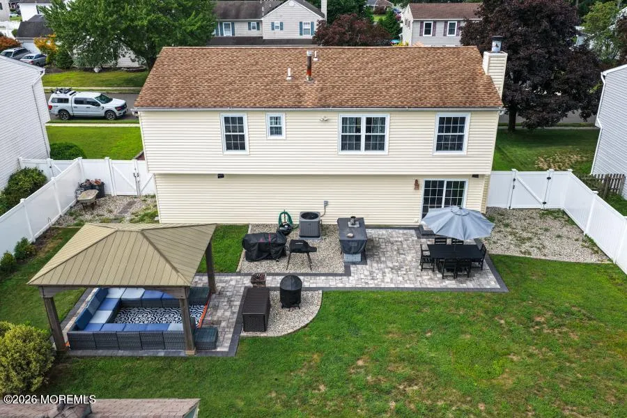 16 Starlight Road Howell, NJ 07731