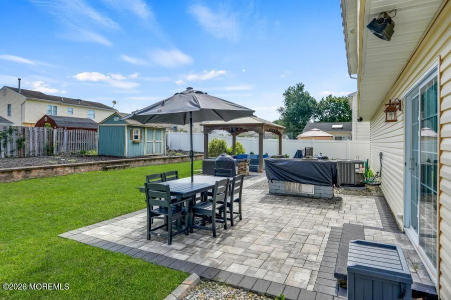 16 Starlight Road Howell, NJ 07731