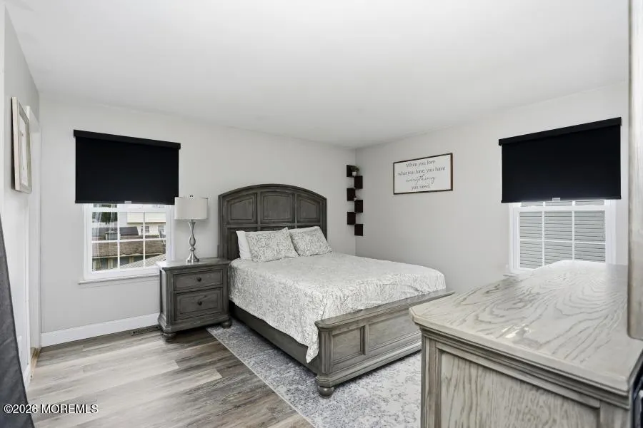 16 Starlight Road Howell, NJ 07731