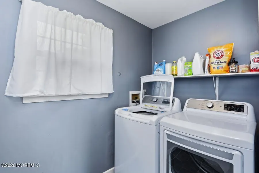 16 Starlight Road Howell, NJ 07731
