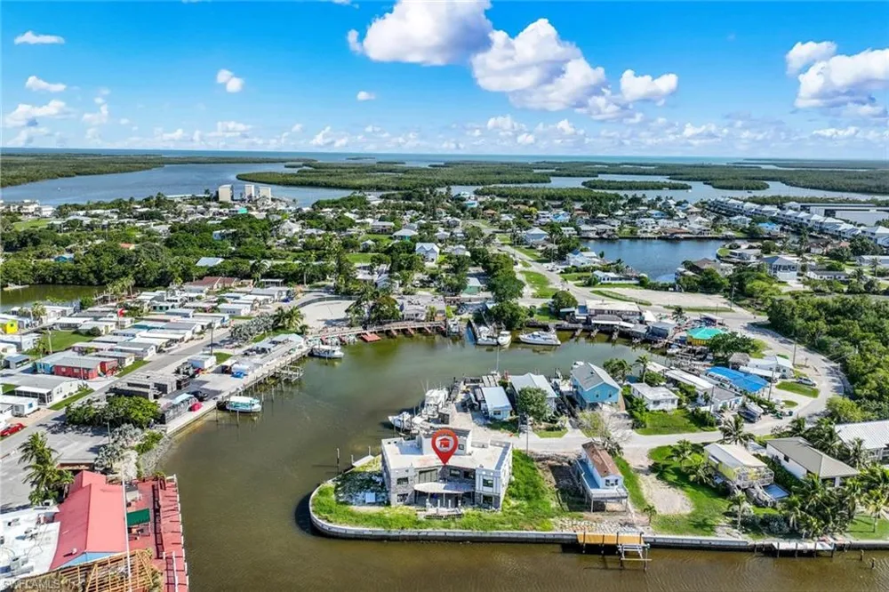 246 Harbor Place Other, FL 34140