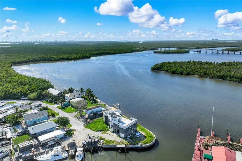 246 Harbor Place Other, FL 34140