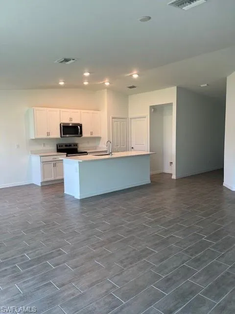 1425 SW 13th Terrace Cape Coral, FL 33991