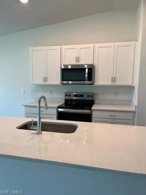 1425 SW 13th Terrace Cape Coral, FL 33991