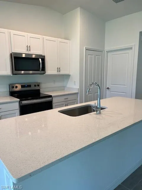 1425 SW 13th Terrace Cape Coral, FL 33991