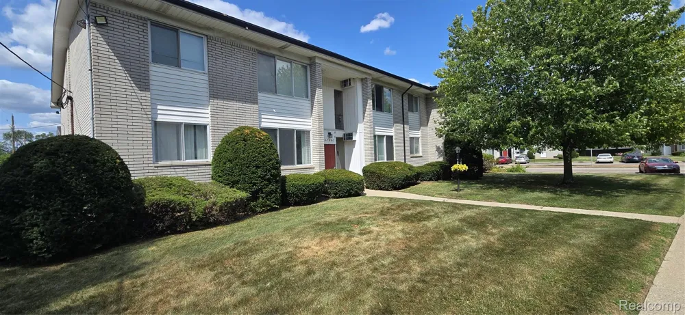26780 Joy Road Redford Charter Township, MI 48239