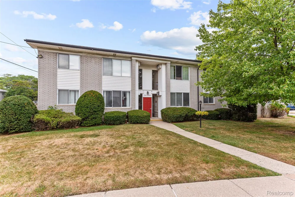 26780 Joy Road Redford Charter Township, MI 48239