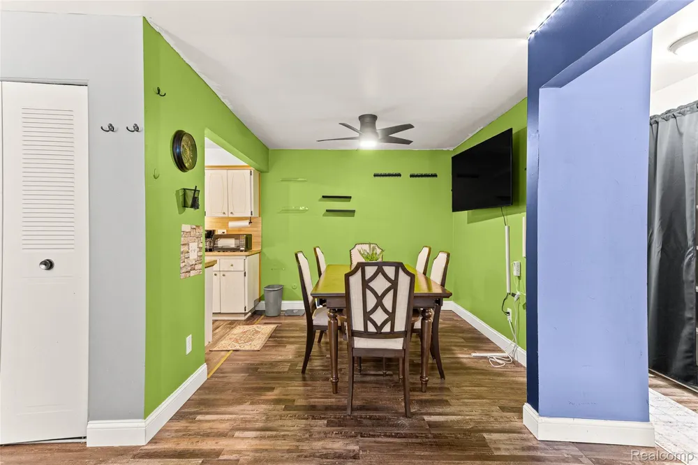 26780 Joy Road Redford Charter Township, MI 48239