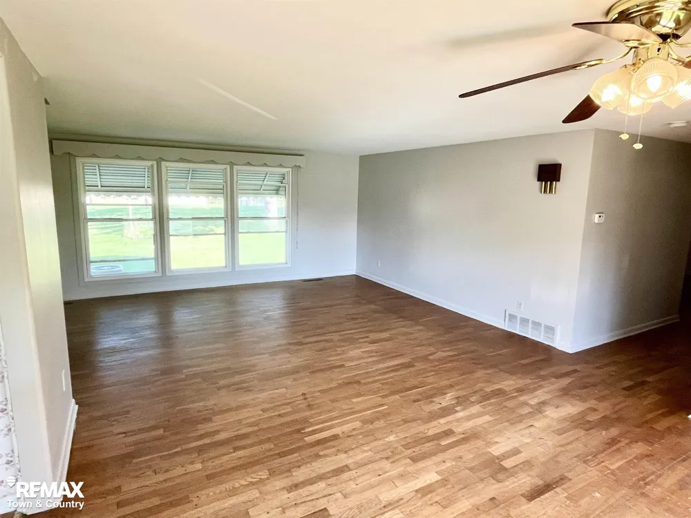 626 S Mckinley Road Flushing Charter Township, MI 48433