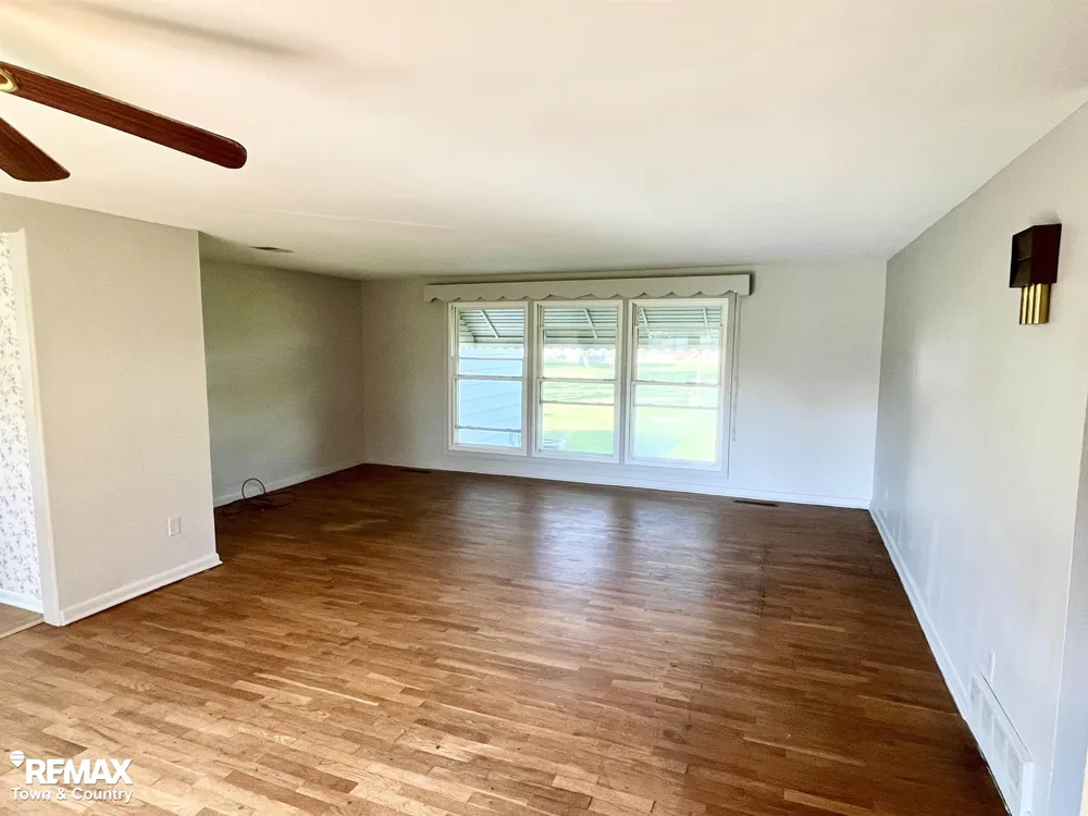 626 S Mckinley Road Flushing Charter Township, MI 48433