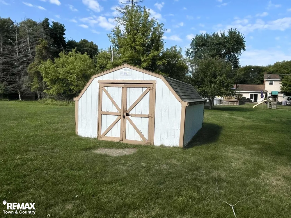 626 S Mckinley Road Flushing Charter Township, MI 48433