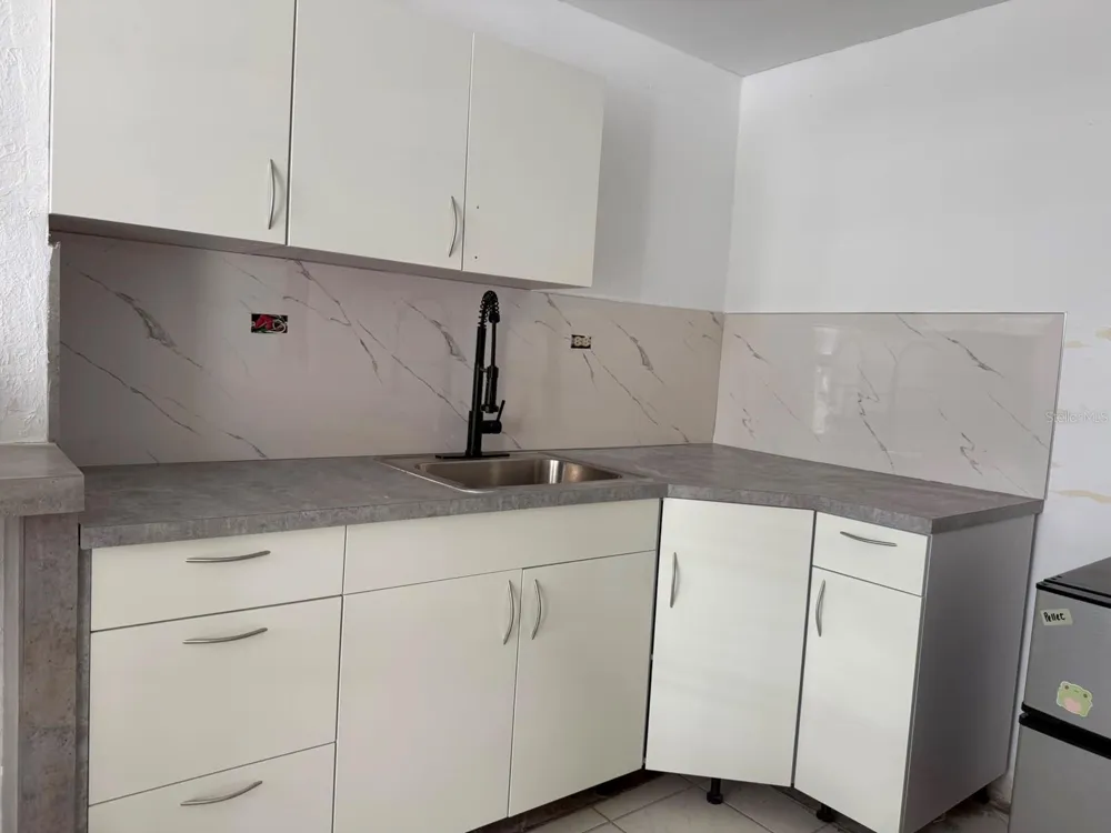 VILLA CAROLINA CALLE 102 #106-19 Carolina, PR 00985