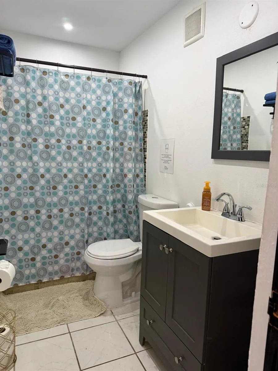 VILLA CAROLINA CALLE 102 #106-19 Carolina, PR 00985