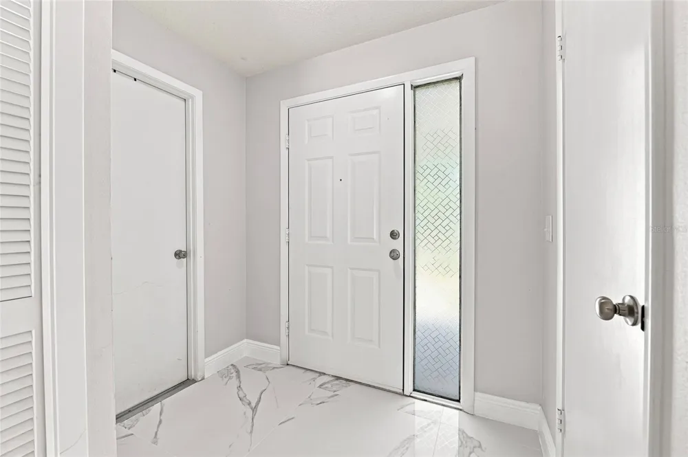 5033 CYPRESS TRACE DRIVE Tampa, FL 33624