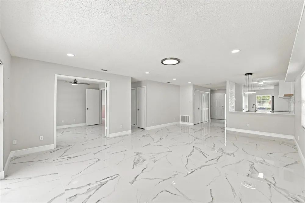5033 CYPRESS TRACE DRIVE Tampa, FL 33624