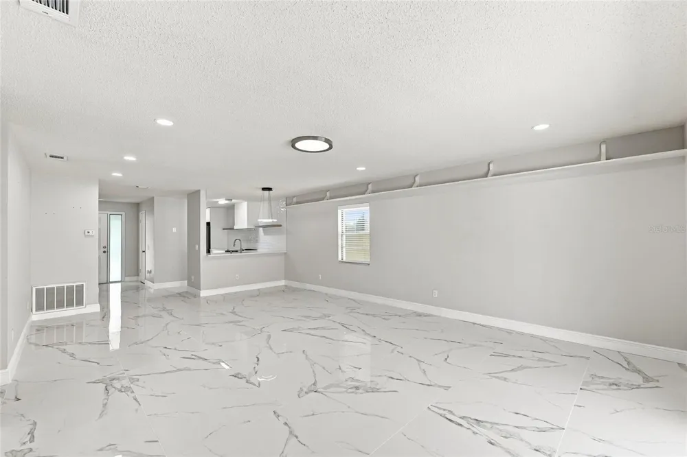 5033 CYPRESS TRACE DRIVE Tampa, FL 33624