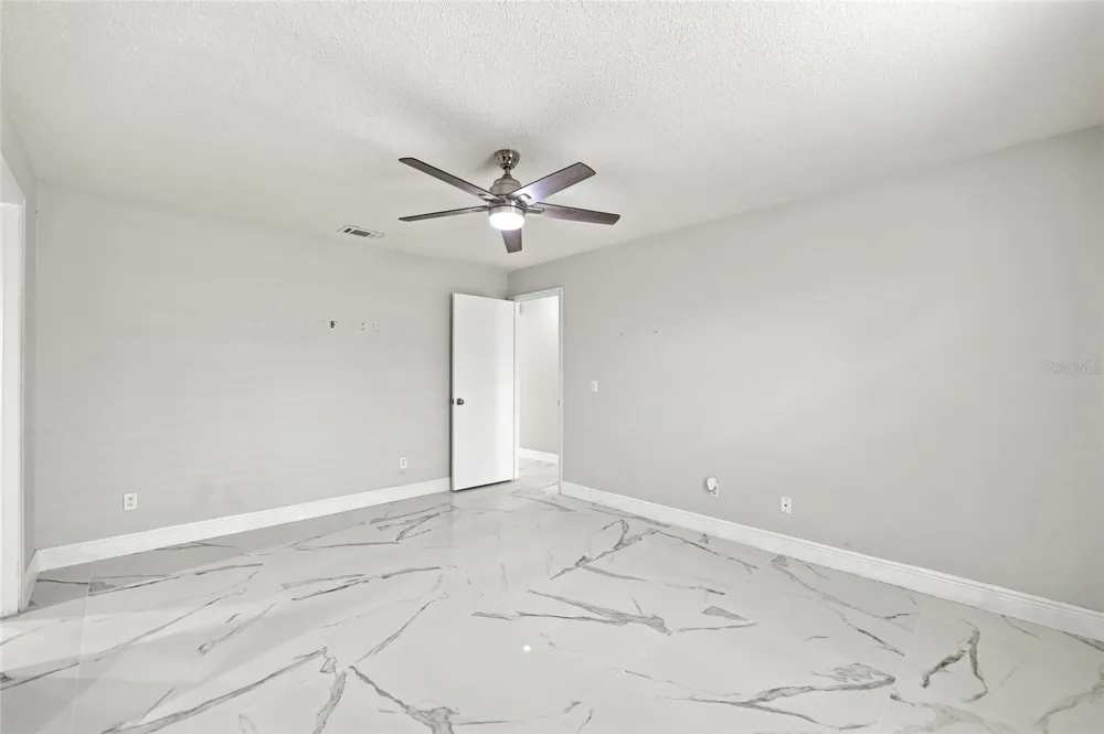 5033 CYPRESS TRACE DRIVE Tampa, FL 33624