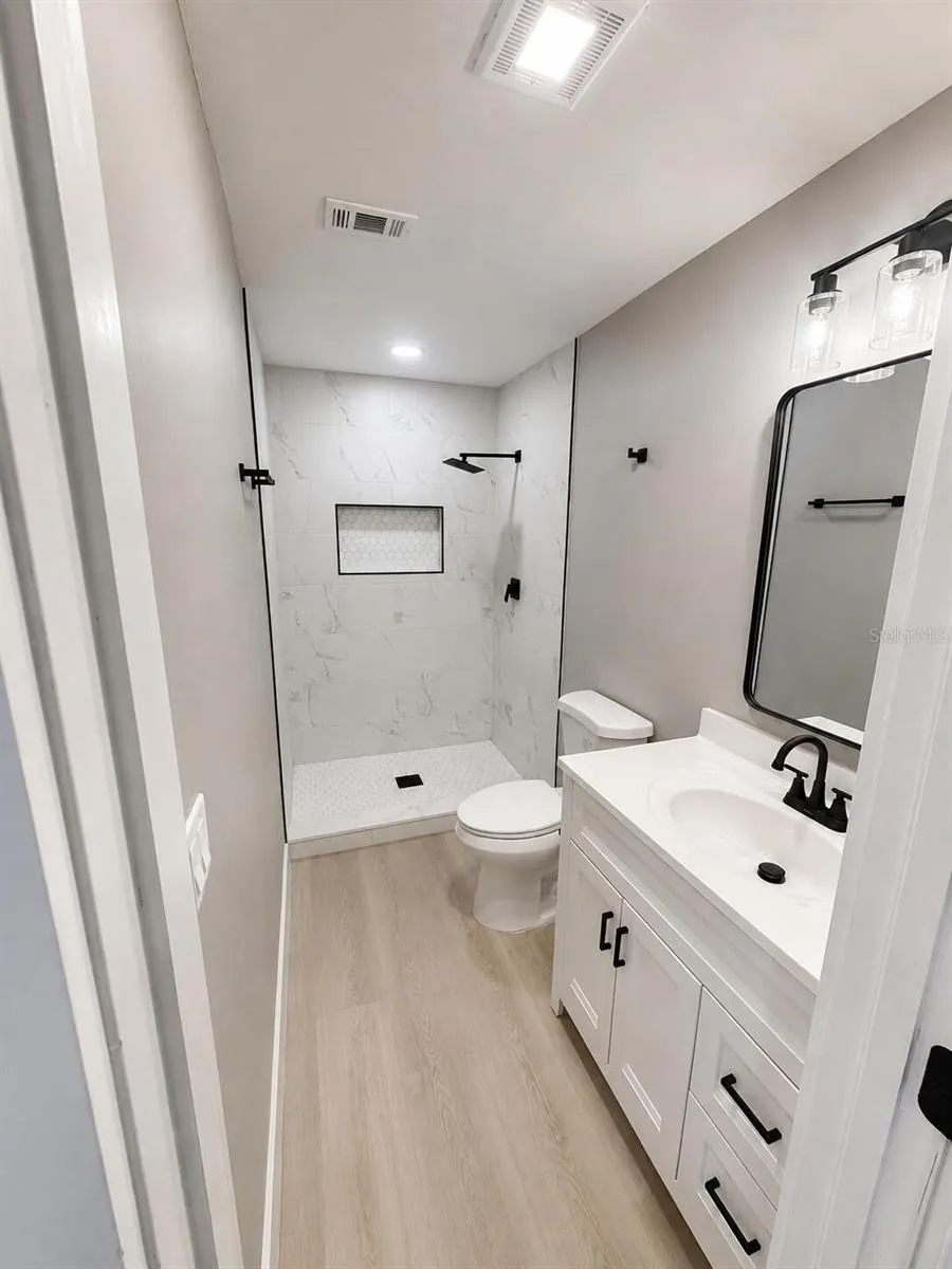 2310 W LISA COURT Sanford, FL 32771