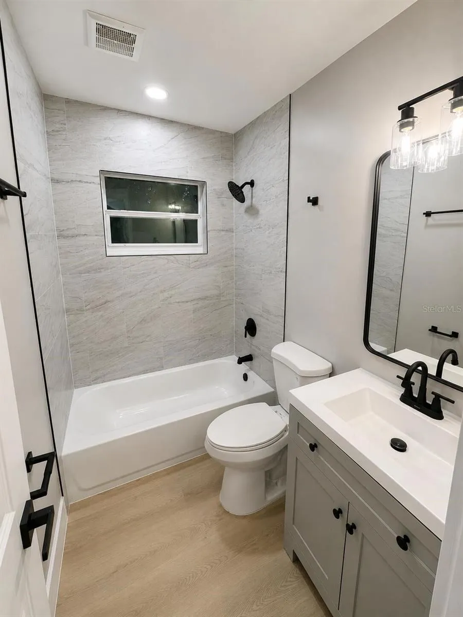 2310 W LISA COURT Sanford, FL 32771