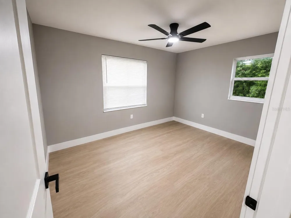 2310 W LISA COURT Sanford, FL 32771