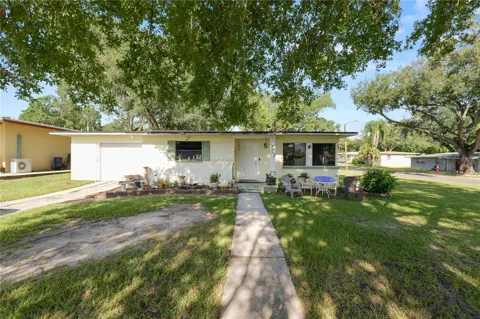 621 HILLSIDE DRIVE