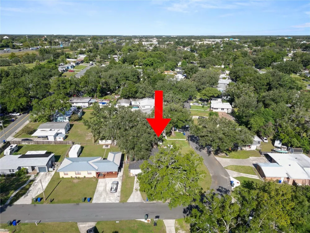 621 HILLSIDE DRIVE Lakeland, FL 33803