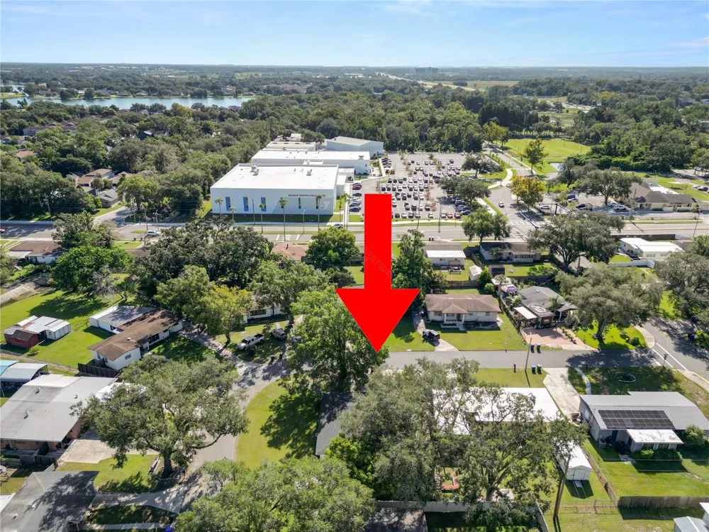 621 HILLSIDE DRIVE Lakeland, FL 33803