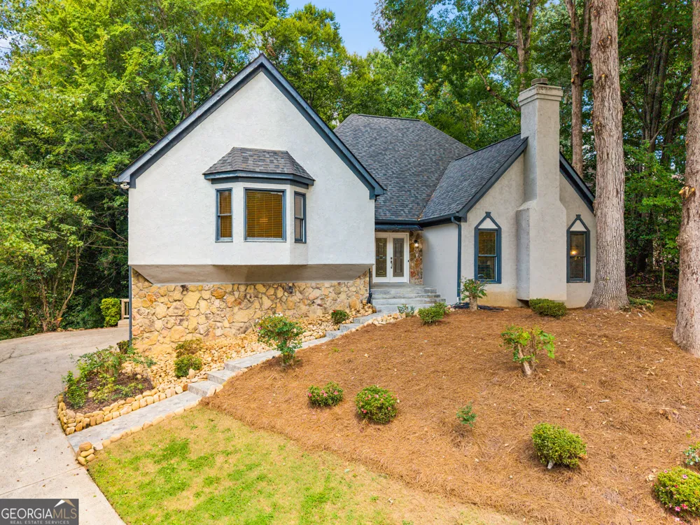 210 Wessex CT Sandy Springs, GA 30328