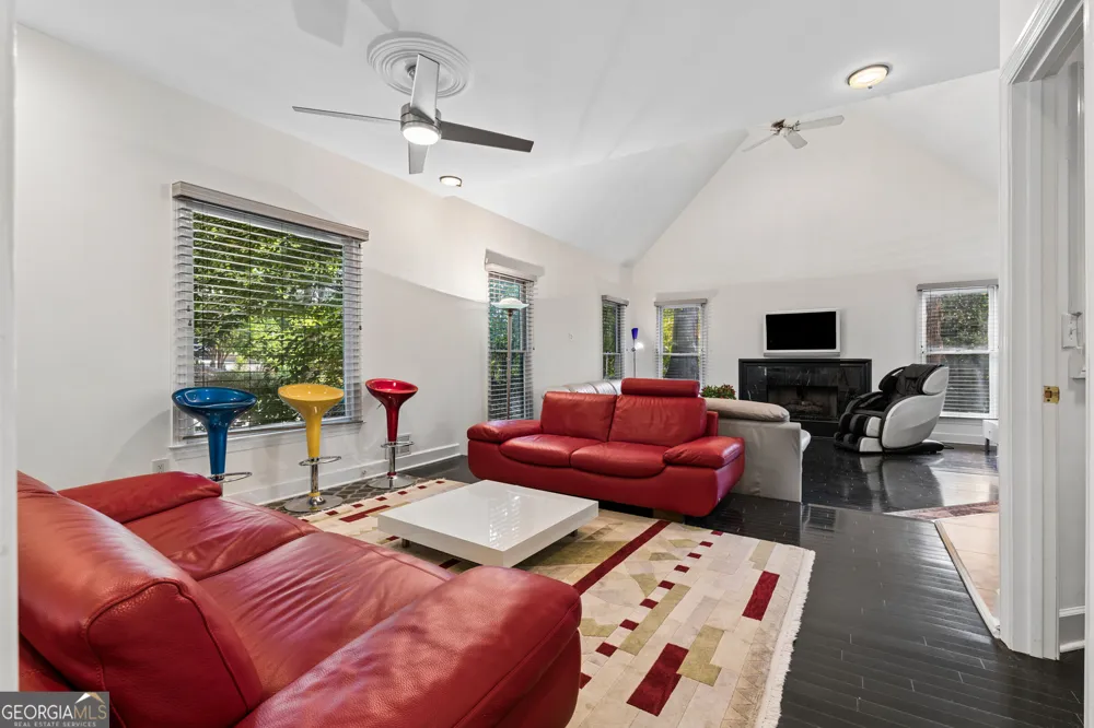 210 Wessex CT Sandy Springs, GA 30328
