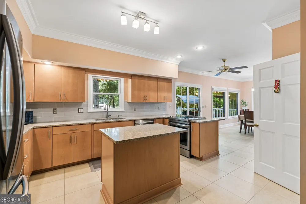 210 Wessex CT Sandy Springs, GA 30328