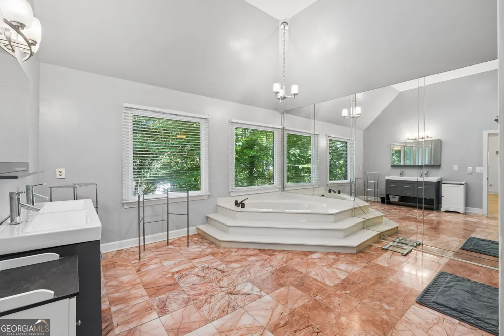 210 Wessex CT Sandy Springs, GA 30328