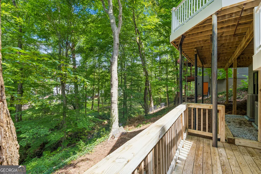 210 Wessex CT Sandy Springs, GA 30328