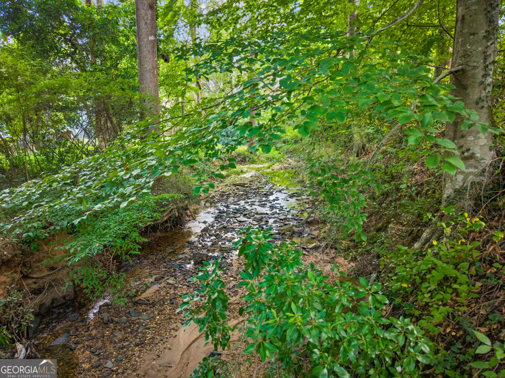 210 Wessex CT Sandy Springs, GA 30328