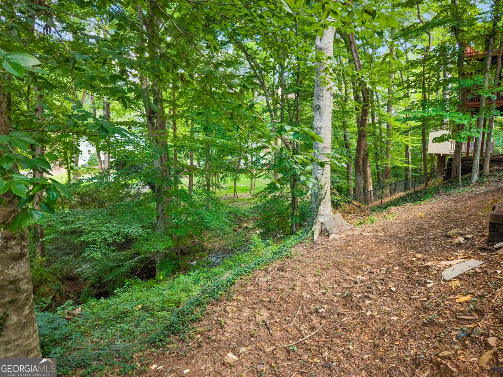 210 Wessex CT Sandy Springs, GA 30328