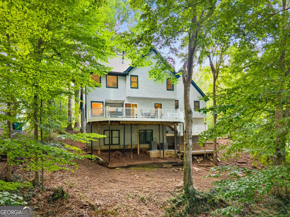 210 Wessex CT Sandy Springs, GA 30328
