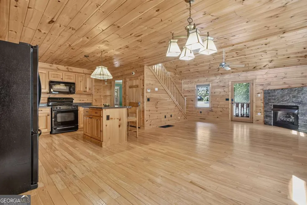 388 Palisade DR Ellijay, GA 30540
