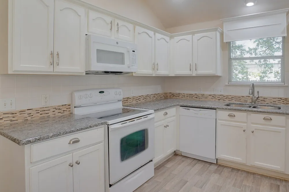 402 Hickory Tree Drive Georgetown, TX 78626