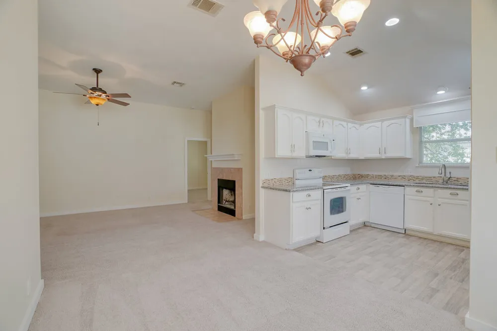 402 Hickory Tree Drive Georgetown, TX 78626