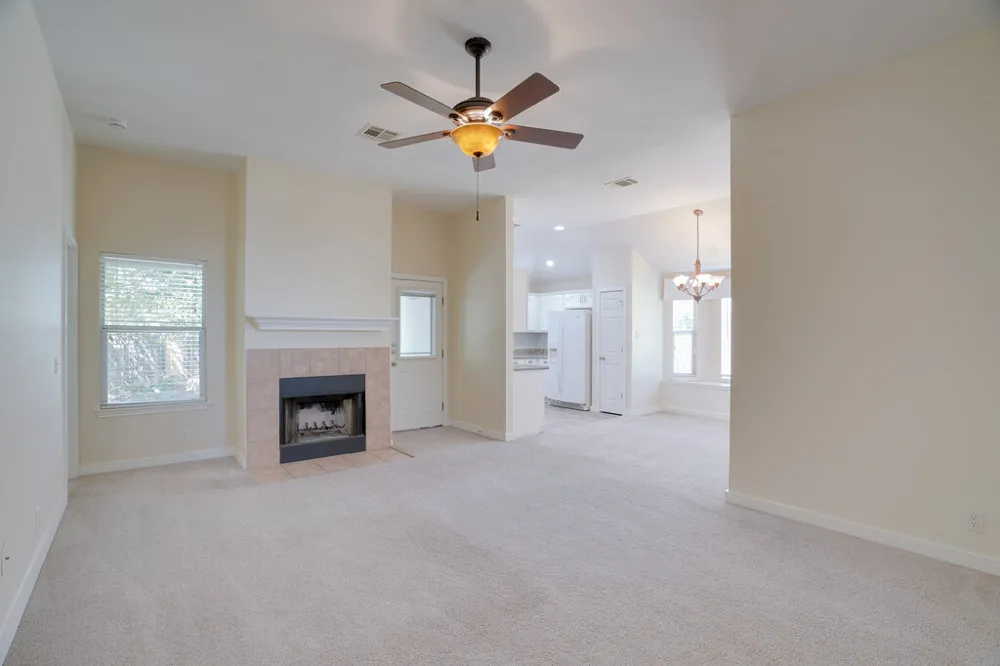 402 Hickory Tree Drive Georgetown, TX 78626