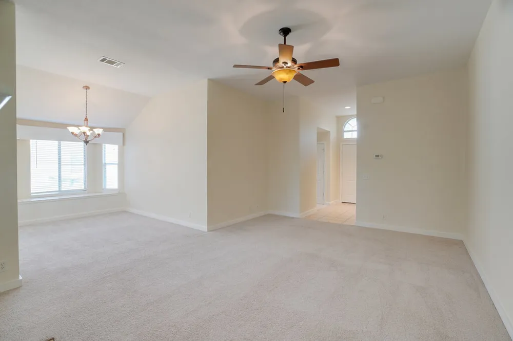402 Hickory Tree Drive Georgetown, TX 78626