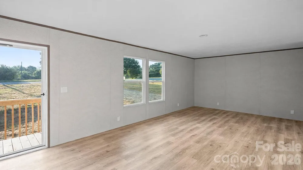 2203 Kingston Road Kingstown, NC 28150