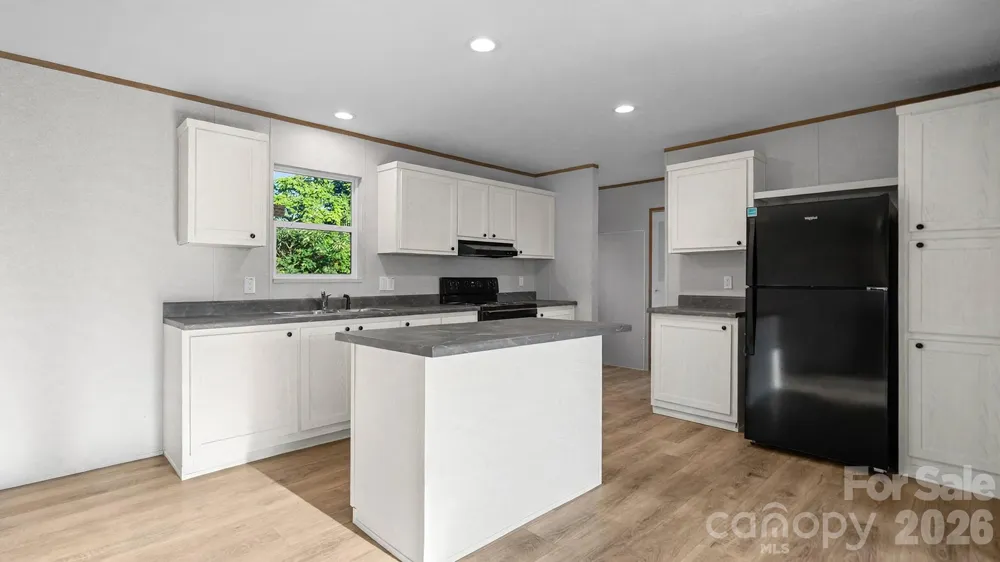 2203 Kingston Road Kingstown, NC 28150