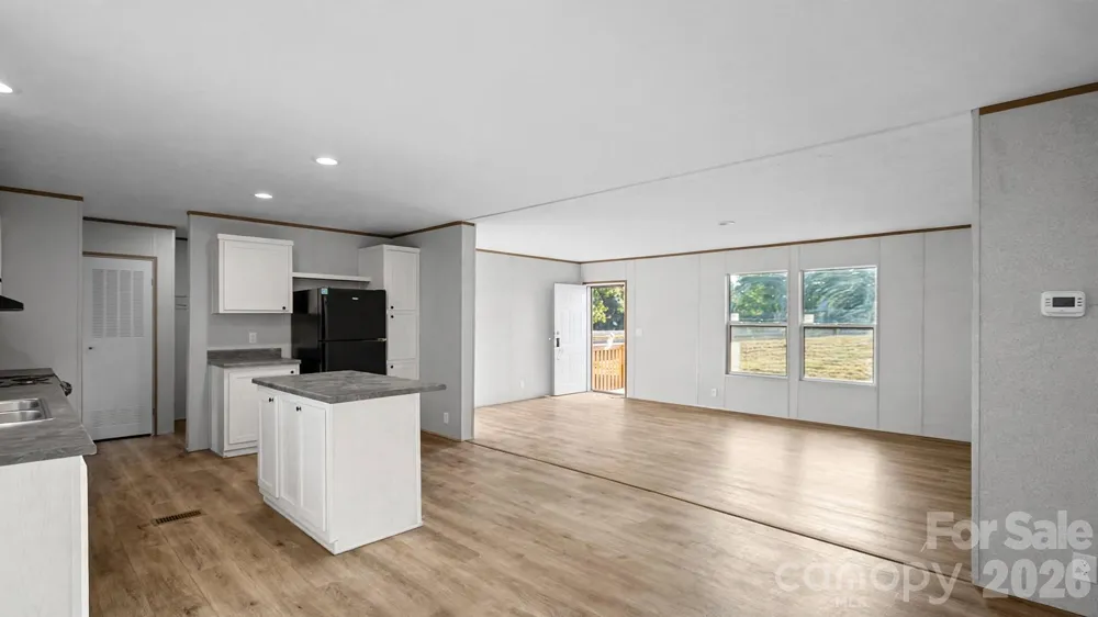 2203 Kingston Road Kingstown, NC 28150